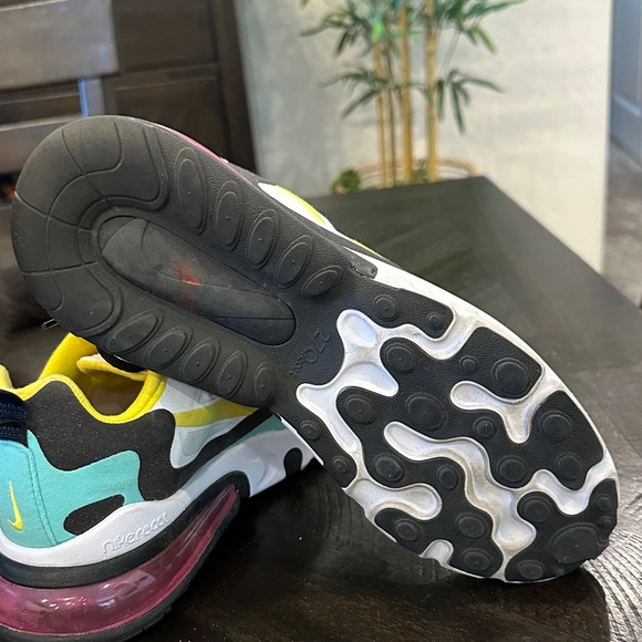 Nike Air Max 270 React Multicolor Sneakers - Picture 4 of 4